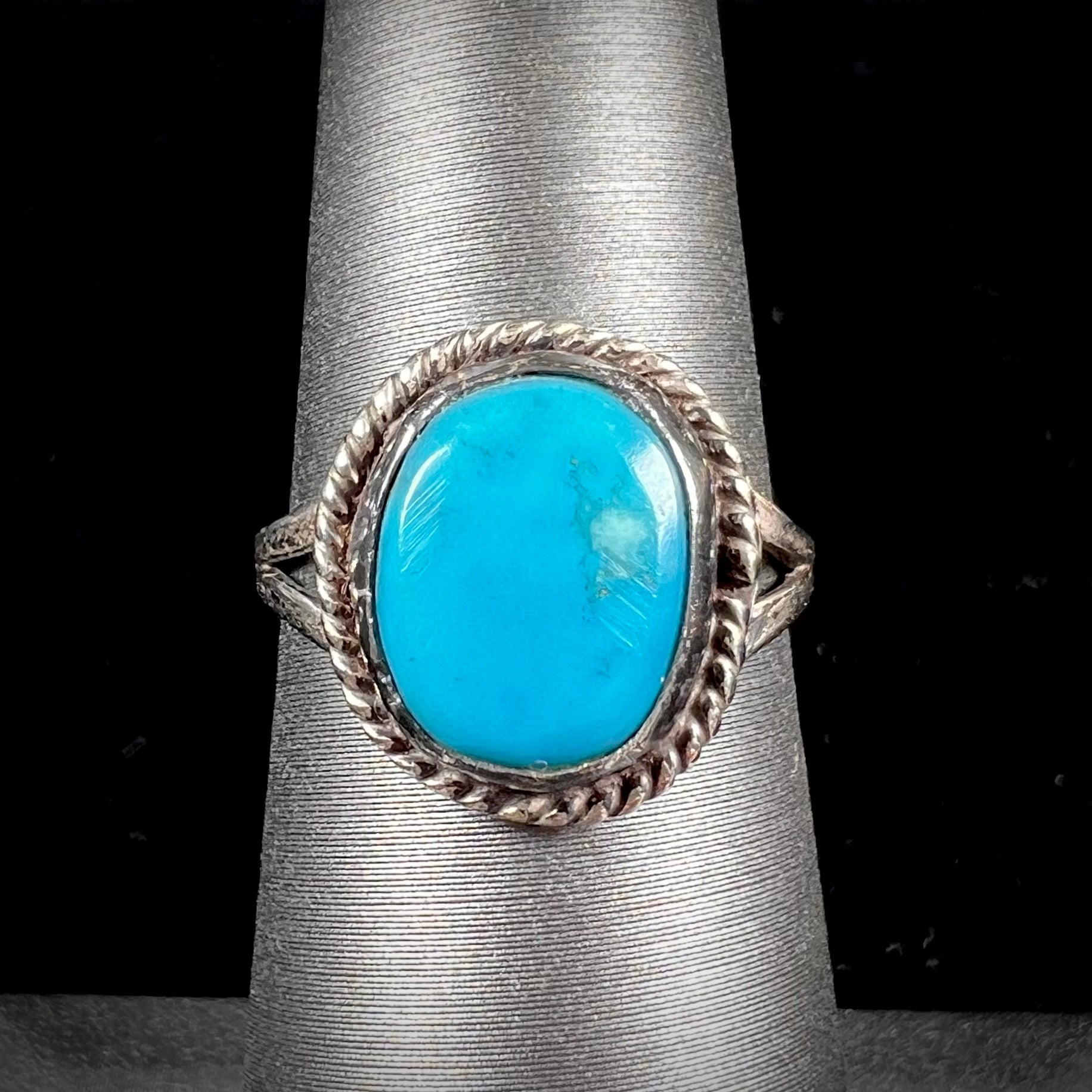 Vintage Sterling & Turquoise Ring 2024