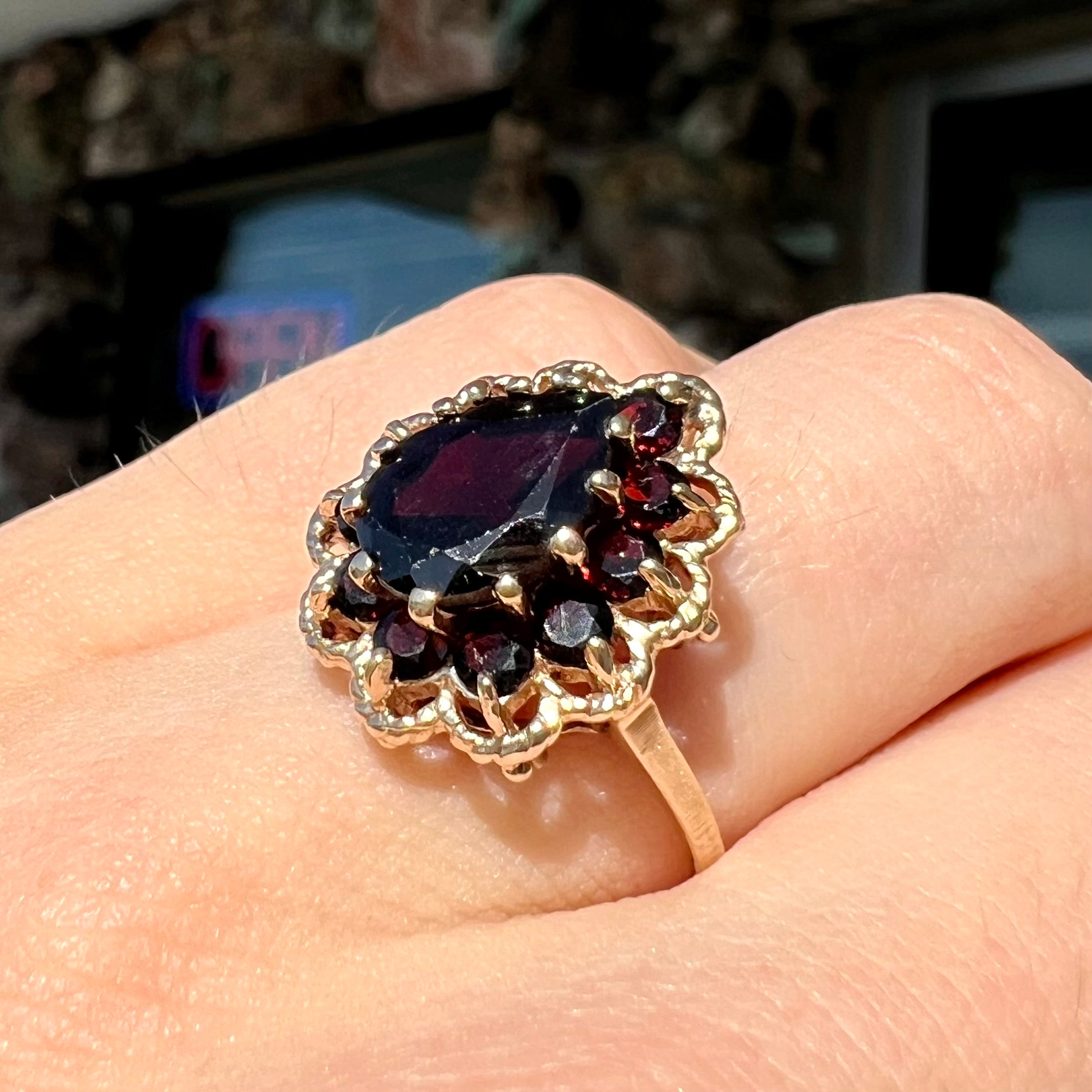 Garnet natural antique ring ,almandine at the buy center, signed, gold 9K, Old Bohem