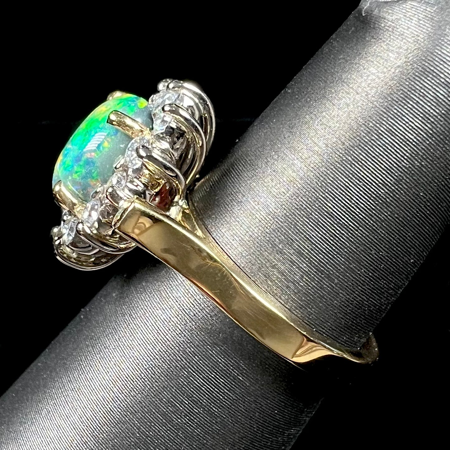 "Rolling Cat's Eye" | 1.62ct Lightning Ridge Black Opal & Diamond Ring in 18kt Gold