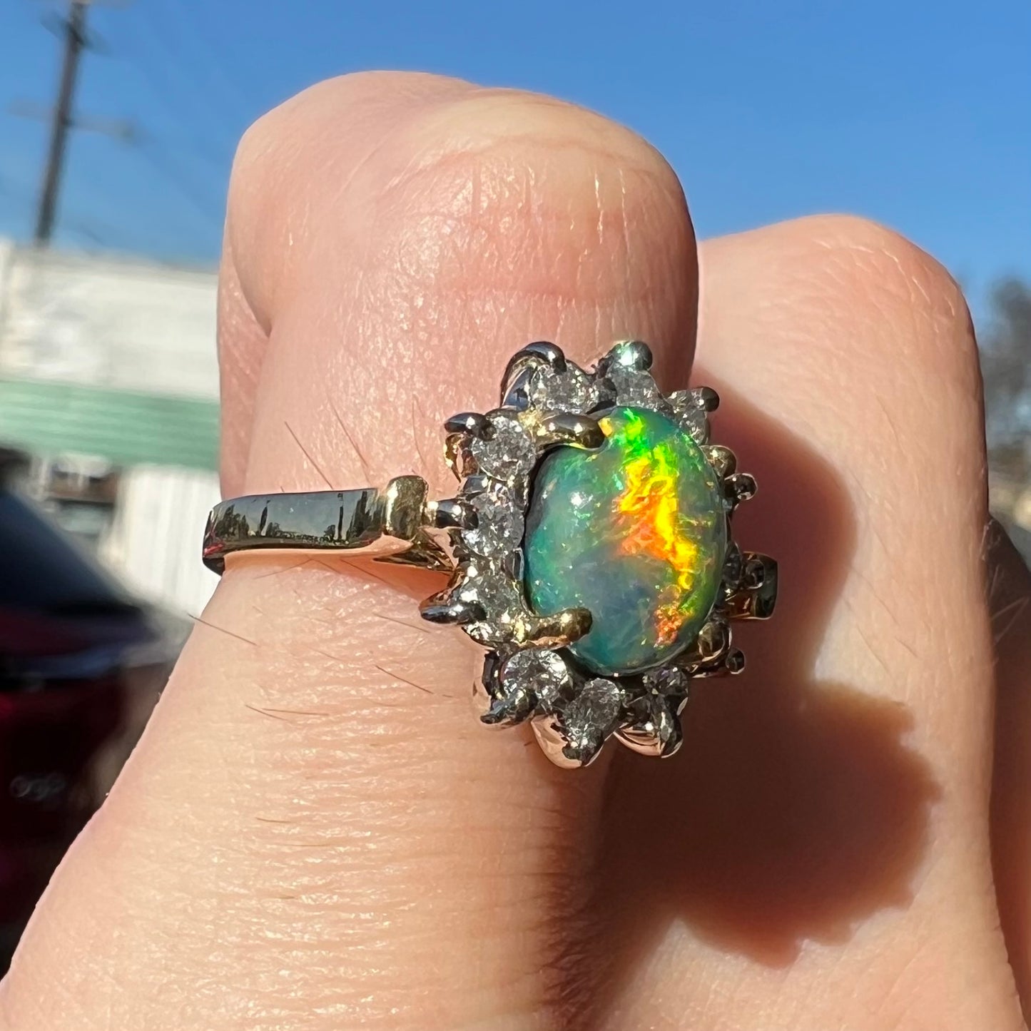 "Rolling Cat's Eye" | 1.62ct Lightning Ridge Black Opal & Diamond Ring in 18kt Gold