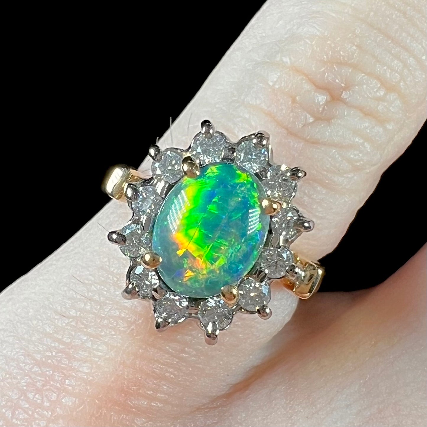 "Rolling Cat's Eye" | 1.62ct Lightning Ridge Black Opal & Diamond Ring in 18kt Gold