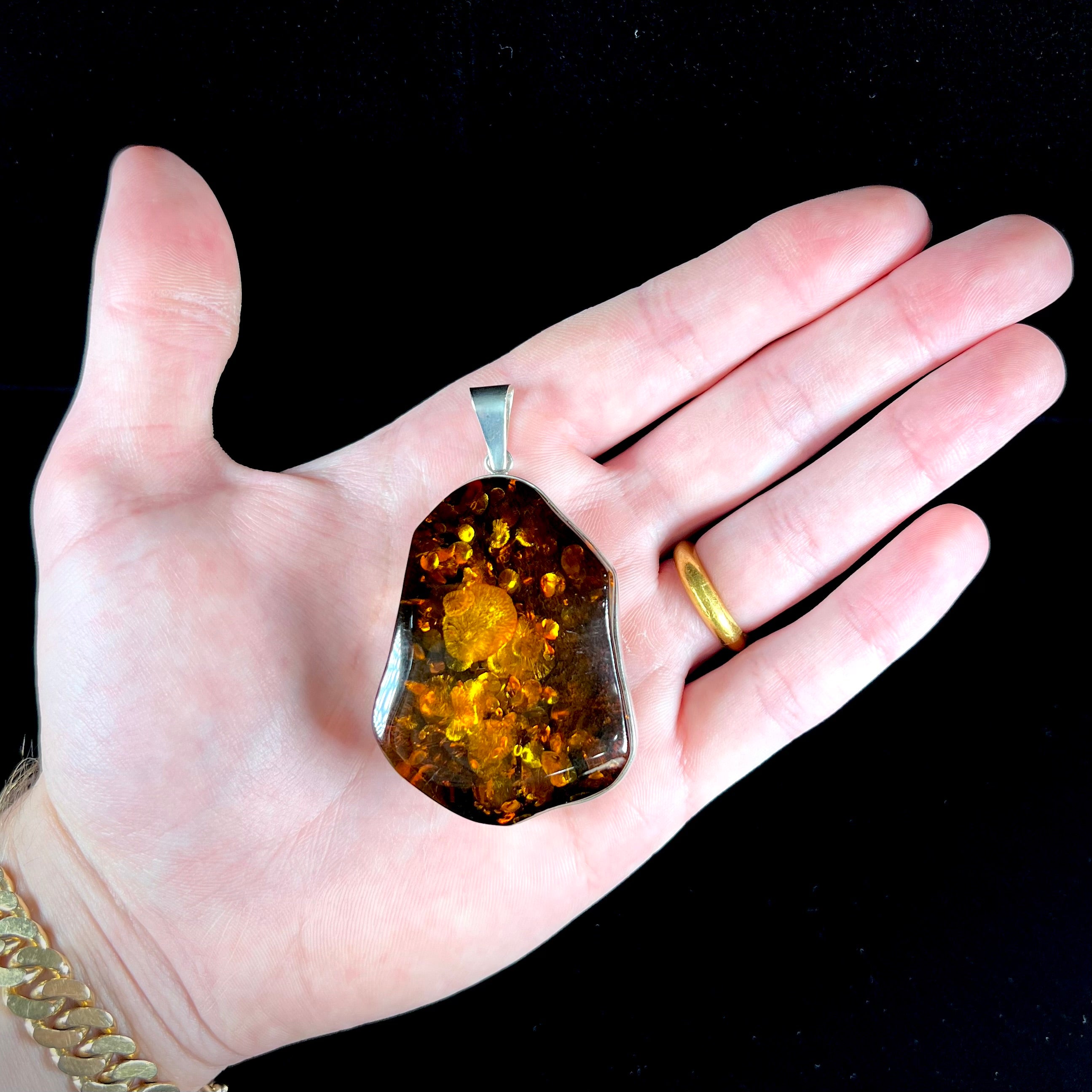 Amber on sale stone necklace