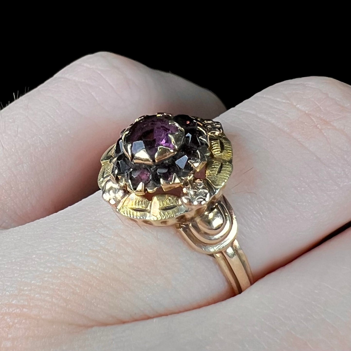 Art Nouveau Rhodolite Garnet Halo Ring in 10kt Gold | Antique, c.1920's