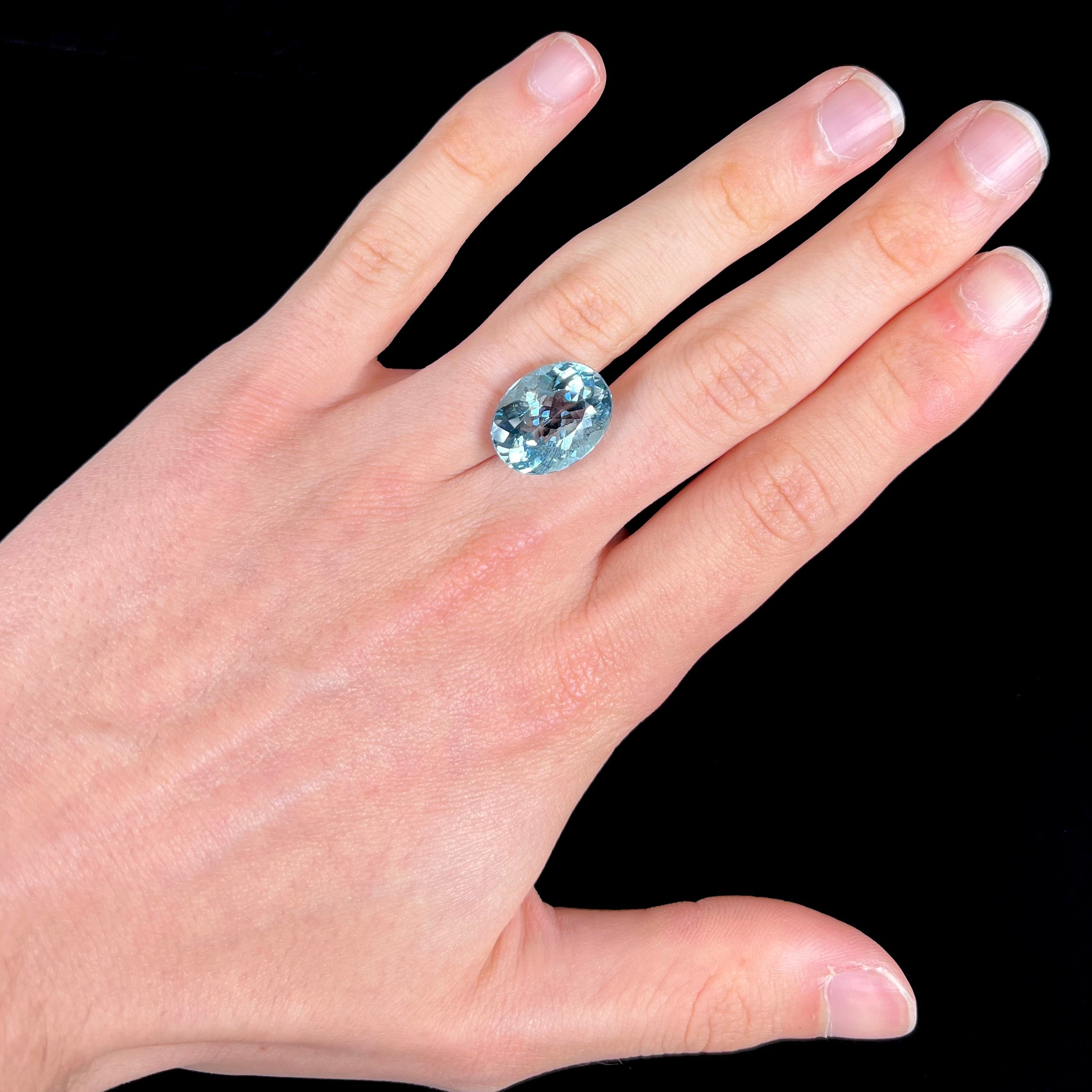 The Blue Aquamarine Stone: Its Meaning, Properties, and Value | Diamond  Registry