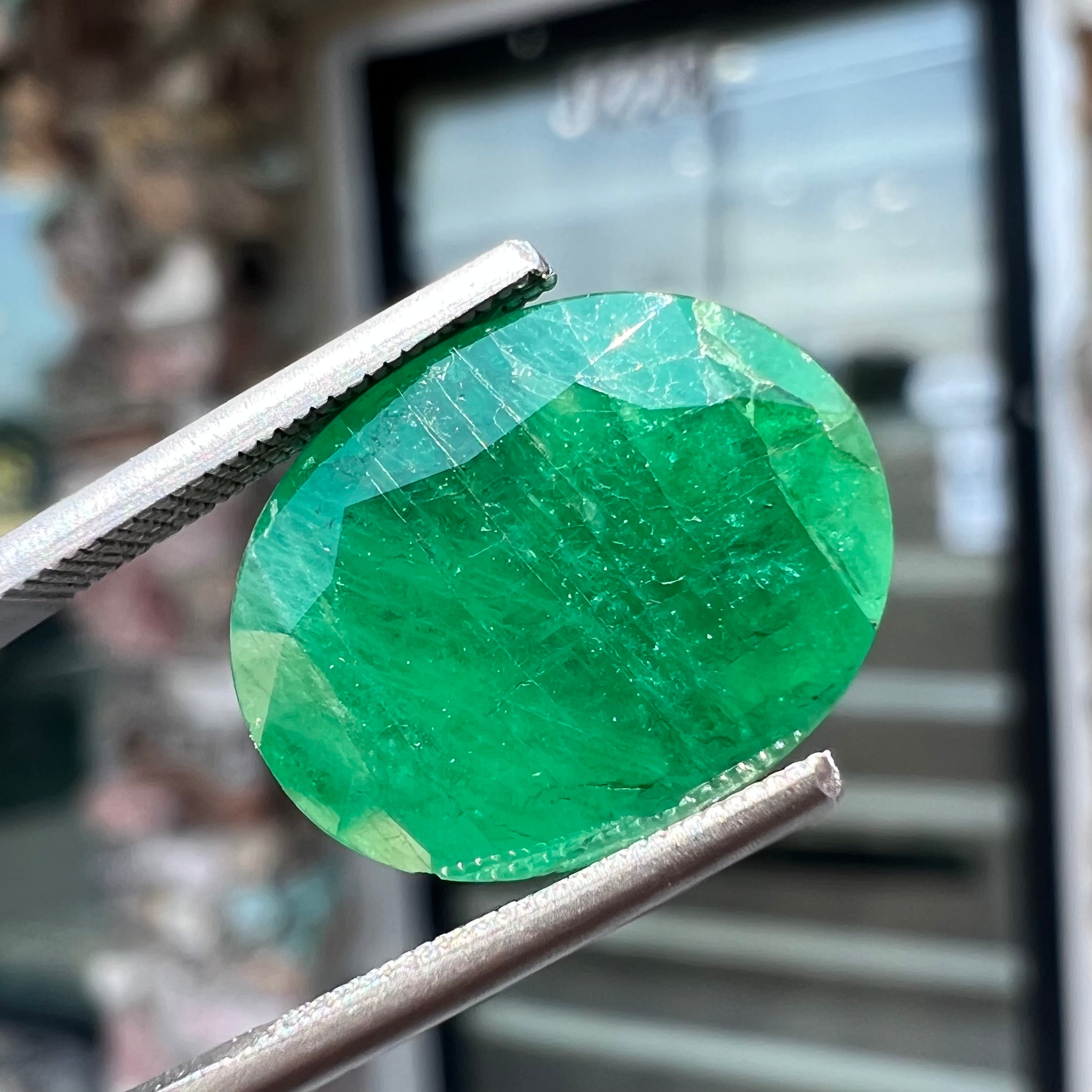 Emerald crystal on sale