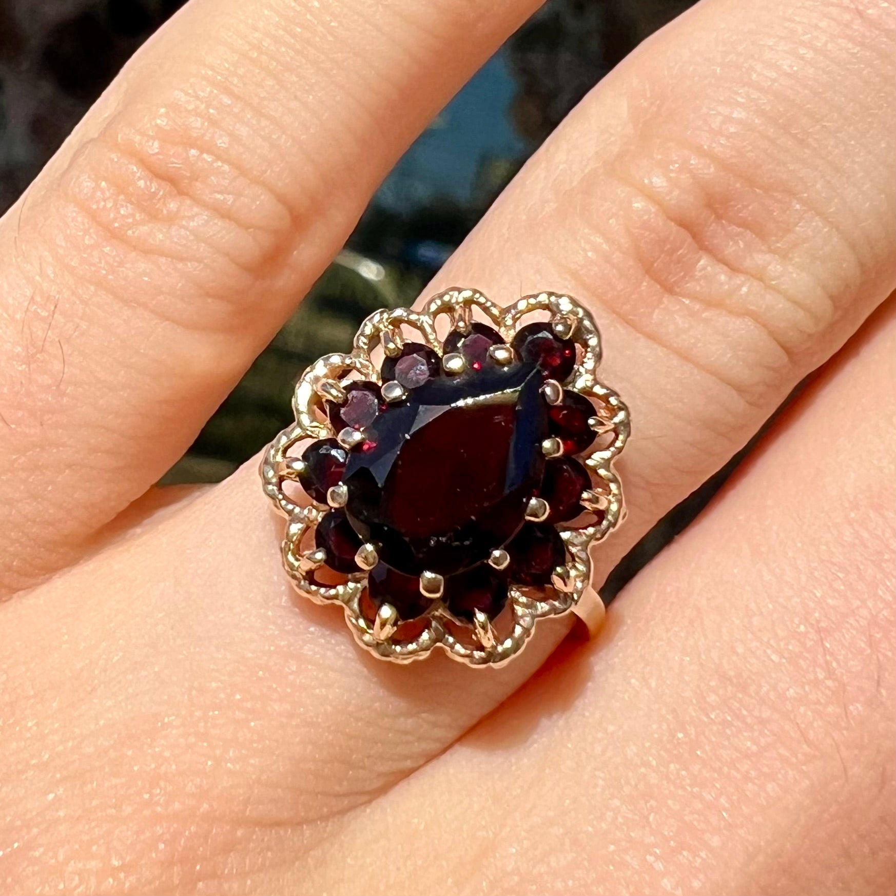 Garnet natural antique ring ,almandine at the buy center, signed, gold 9K, Old Bohem