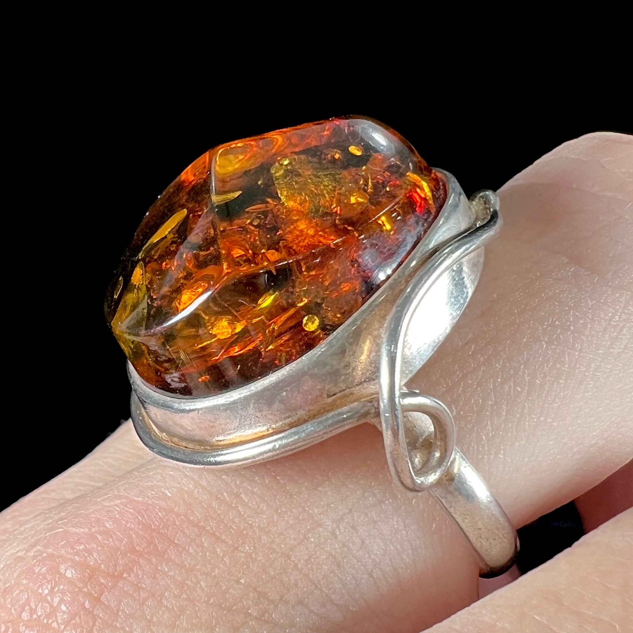 Size popular 7-1/4 Baltic Amber Ring Sterling Silver Leaf Design b26c19-7.25g