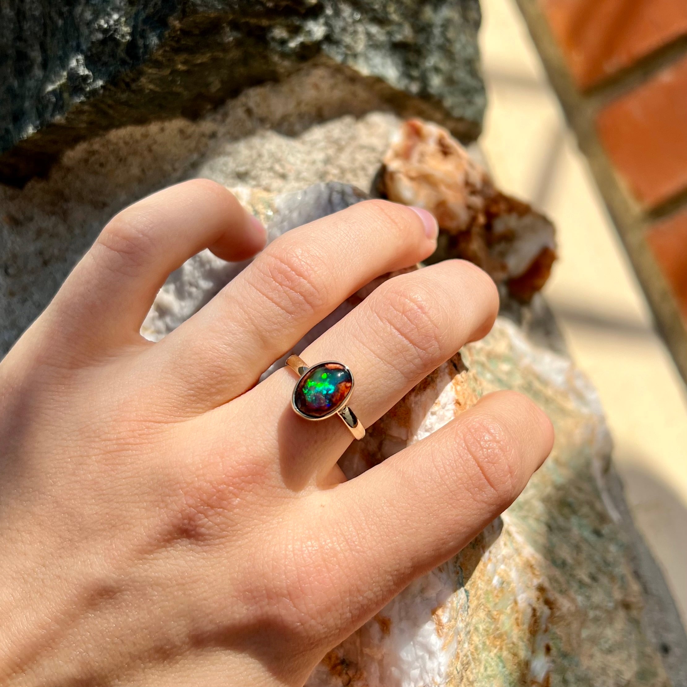 Get the Perfect Men's Black Opal Rings | GLAMIRA.in