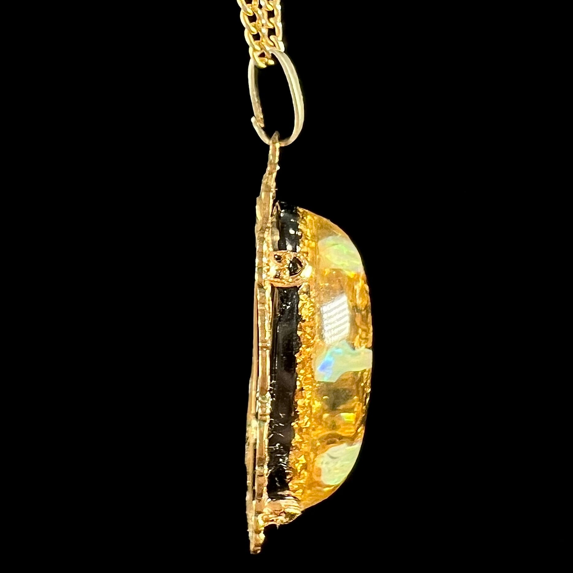 Beryl Lane - Vintage 9ct Yellow Gold Solid Opal Pendant Necklace