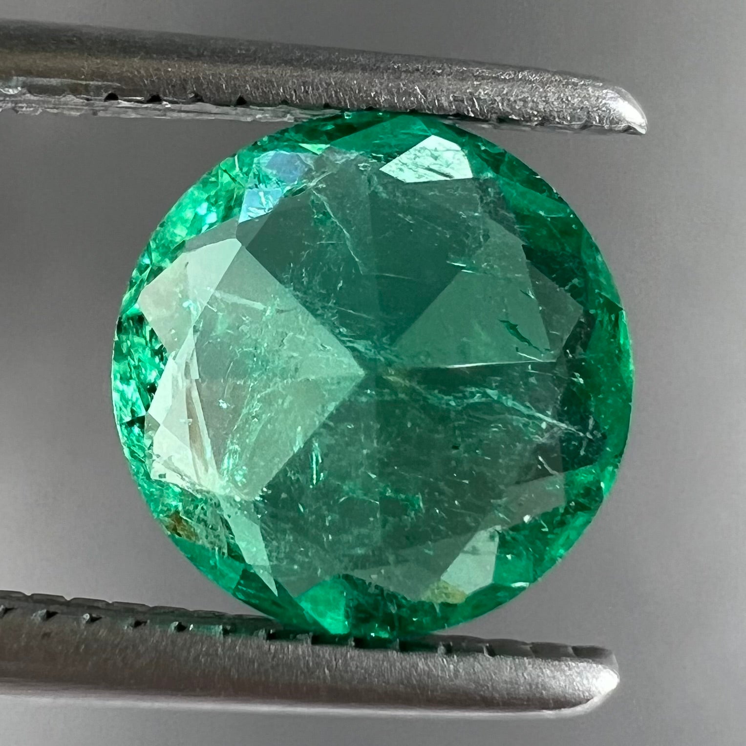 1.09ct Emerald, Round Brilliant Cut