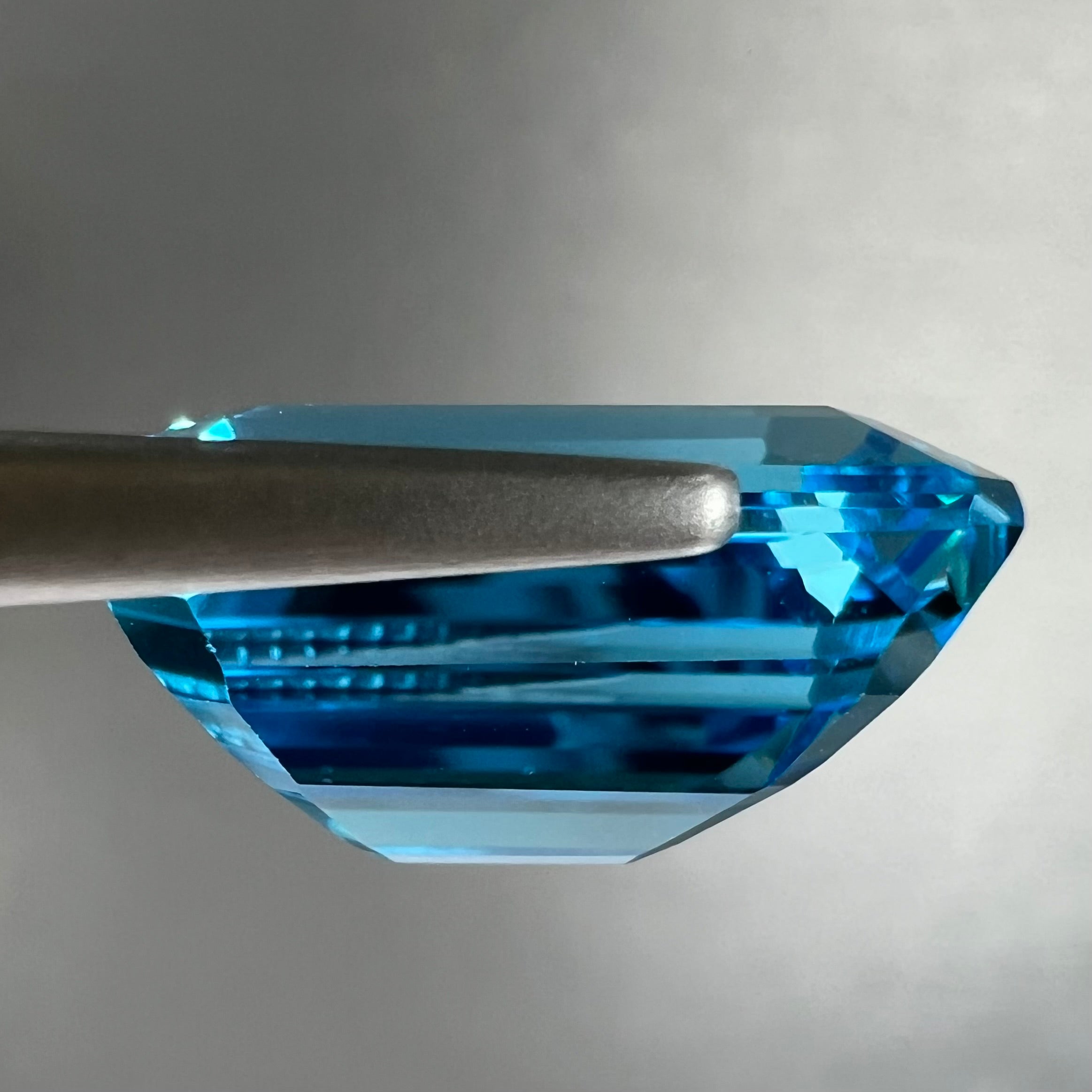 Scintillating Swiss Blue Topaz 14x12 Octagon outlets