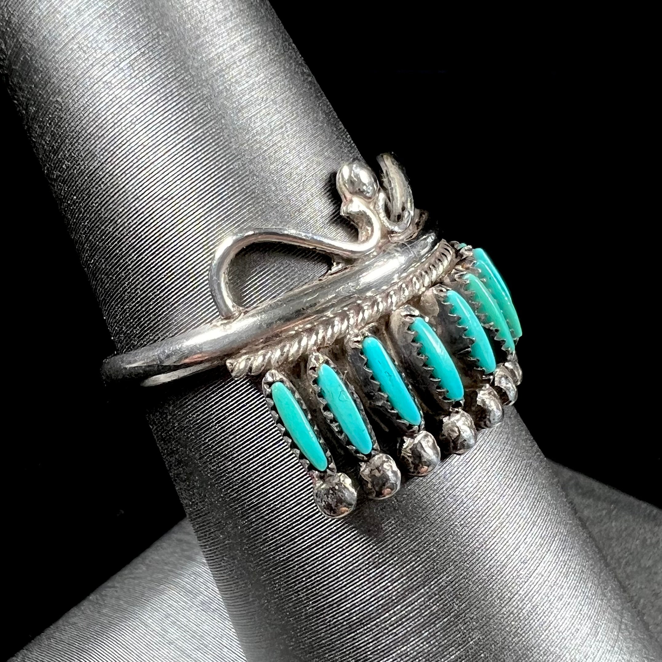 Vintage Zuni Needlepoint Turquoise Ring in Sterling Silver 