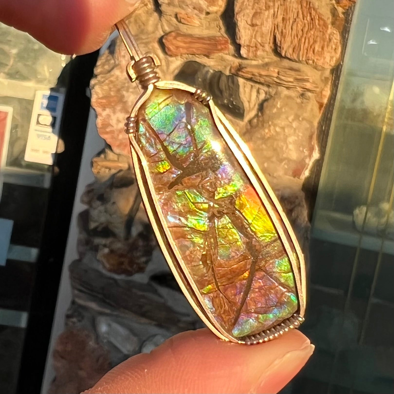 Wire wrap Alberta ammolite Gemstone good pendant Exquisite