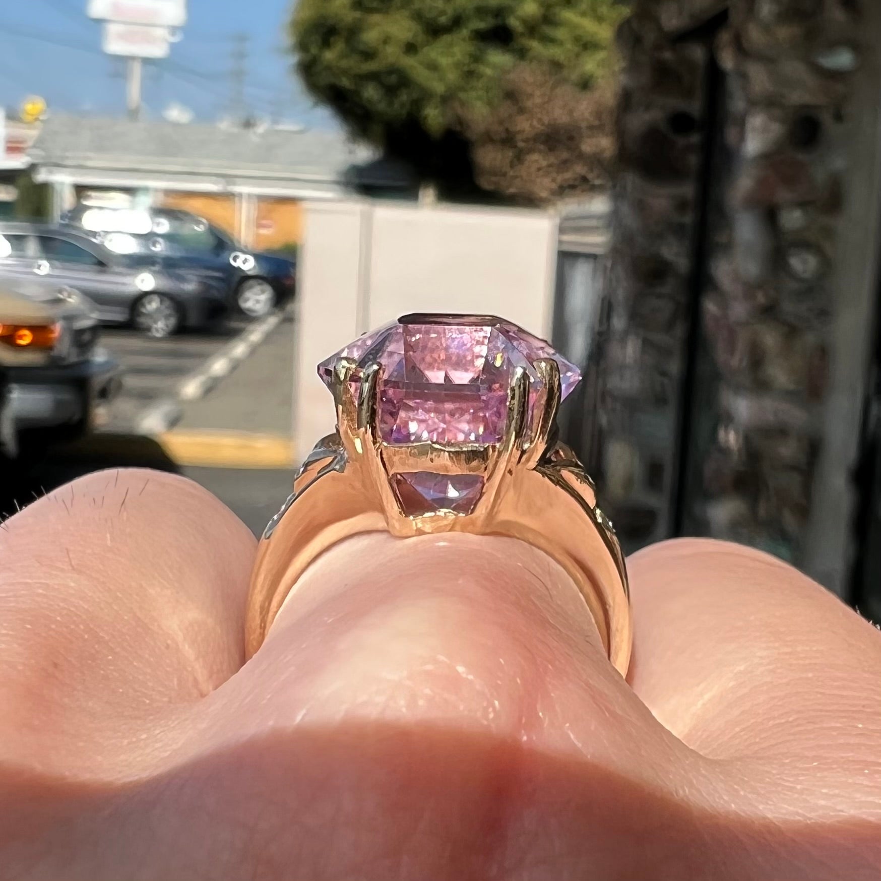 18.75ct Kunzite & Diamond Ring | 14kt