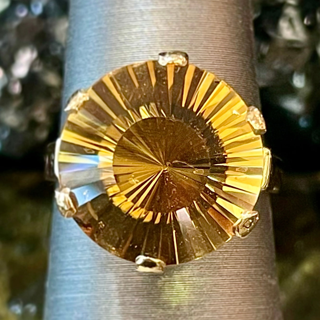 Citrine Disco Cut Ring | 14kt