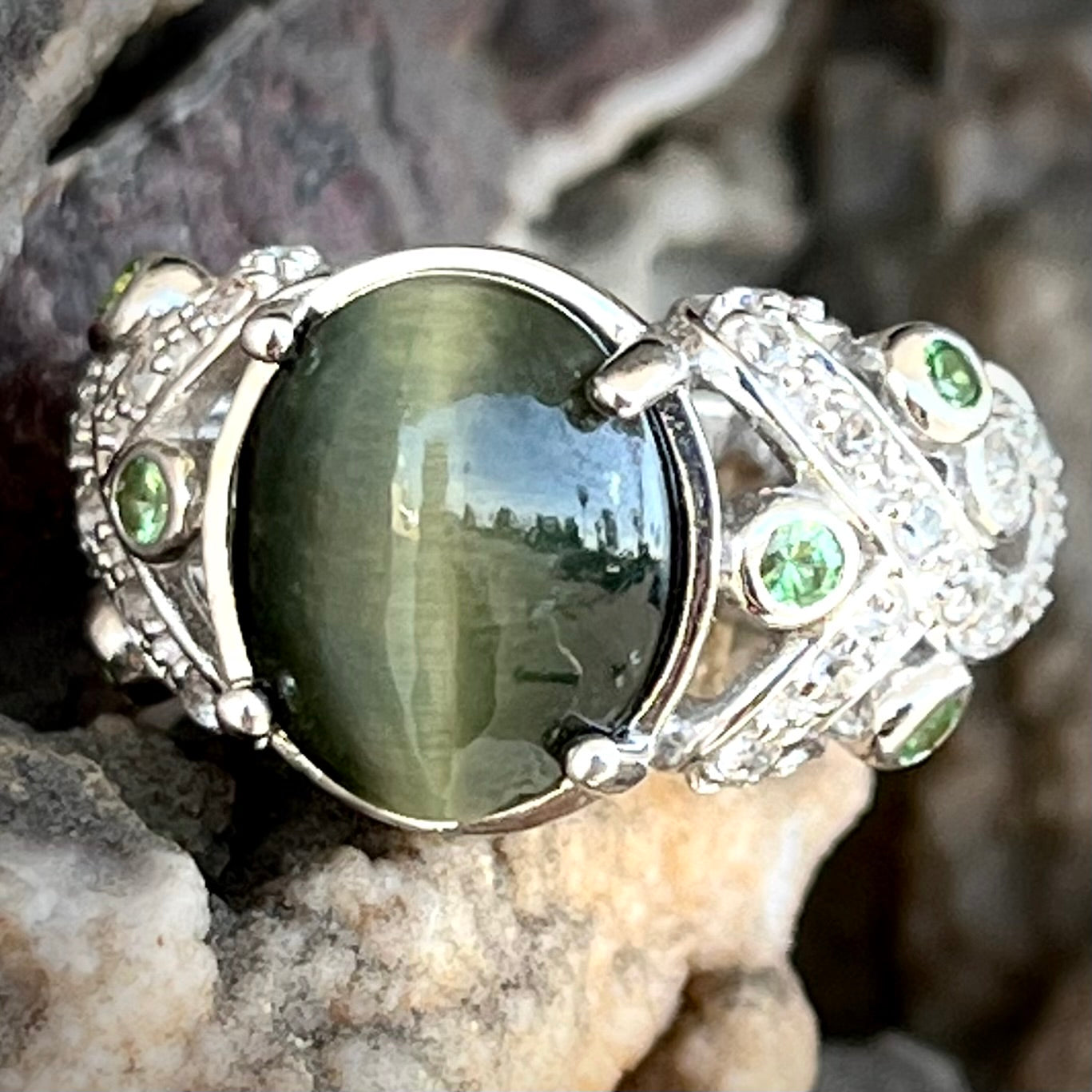 Incredible sterling silver popular and green cats eye sapphire