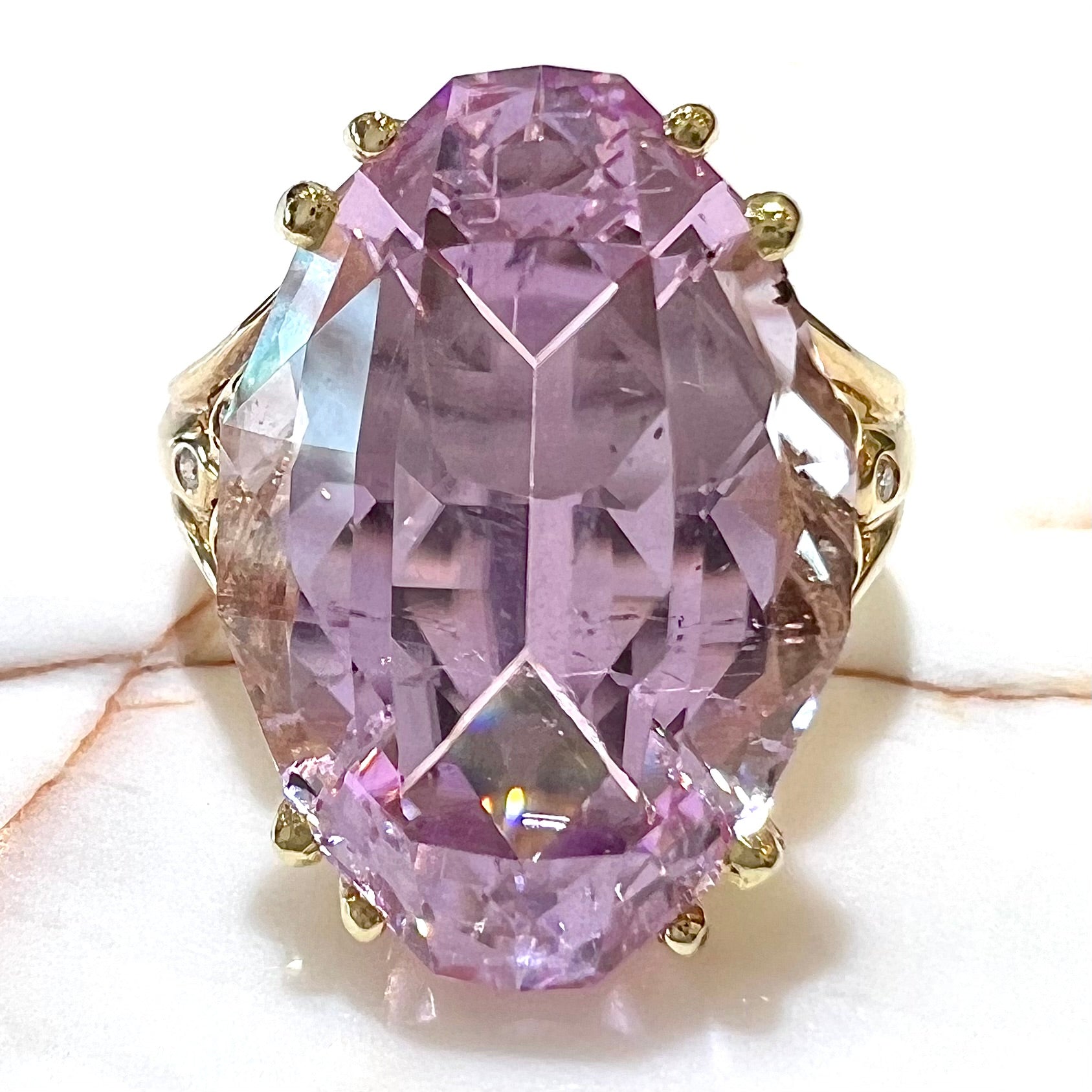 18.75ct Kunzite & Diamond Ring | 14kt